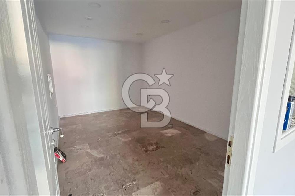 Mtk Sitesinde Satılık Cadde Üstü Prestijli 800 M2lik Komple Bina  