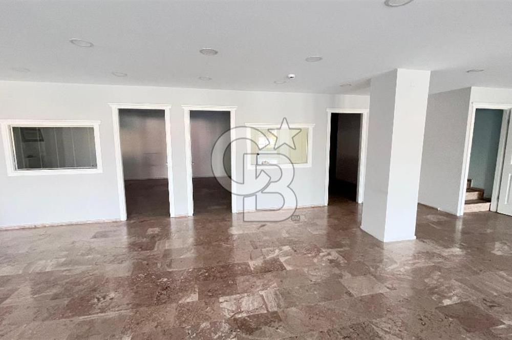 Mtk Sitesinde Satılık Cadde Üstü Prestijli 800 M2lik Komple Bina  