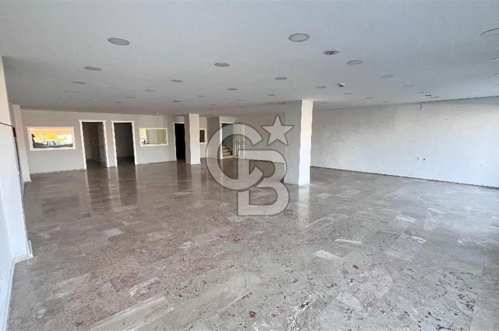 Mtk Sitesinde Satılık Cadde Üstü Prestijli 800 M2lik Komple Bina  