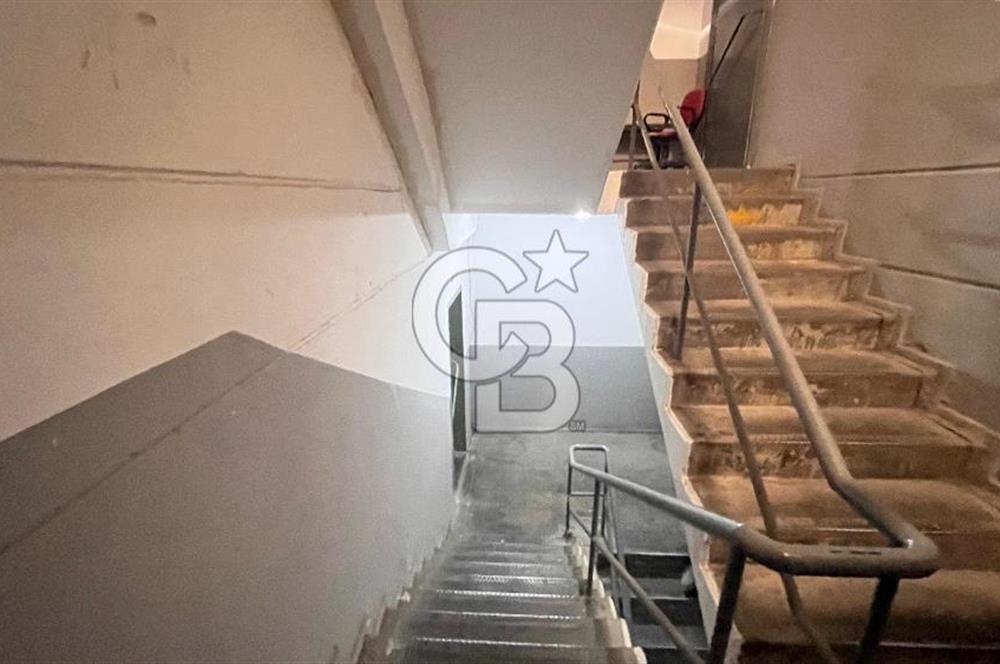 Mtk Sitesinde Satılık Cadde Üstü Prestijli 800 M2lik Komple Bina  