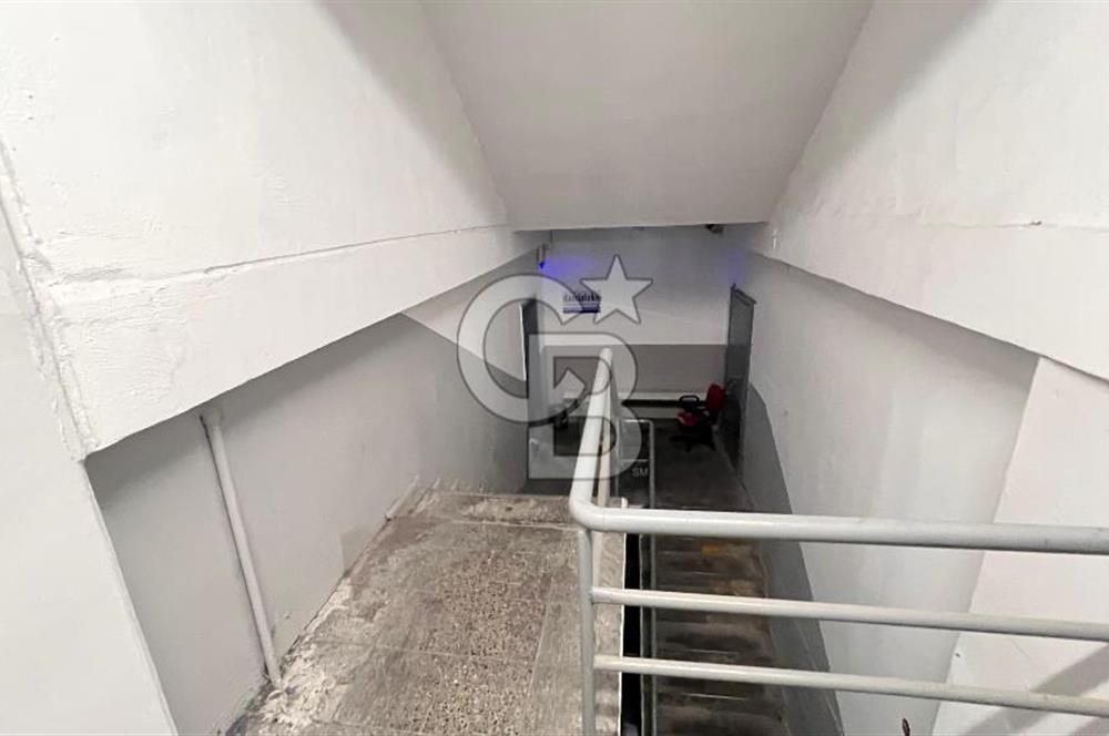 Mtk Sitesinde Satılık Cadde Üstü Prestijli 800 M2lik Komple Bina  