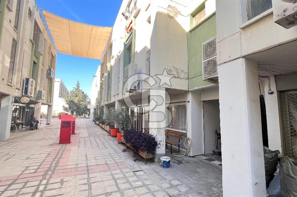 Mtk Sitesinde Satılık Cadde Üstü Prestijli 800 M2lik Komple Bina  