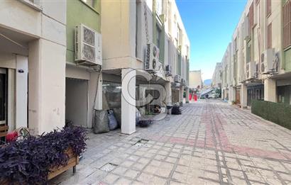 Mtk Sitesinde Satılık Cadde Üstü Prestijli 800 M2lik Komple Bina  