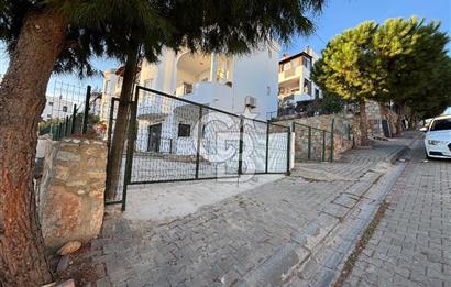Bodrum-Konacıkta Satılık Bahçe Katı, Bahçeli, Otoparklı Daire