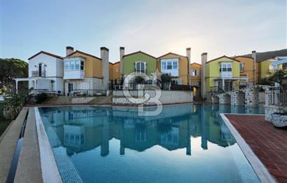 Urla İskele'de Denize 100 m 3+2 Satılık Villa