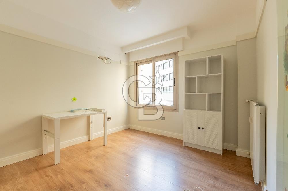 ALSANCAK CUMHURİYET MEYDANI KISA DÖNEM EŞYALI KİRALIK 4+1 DAİRE