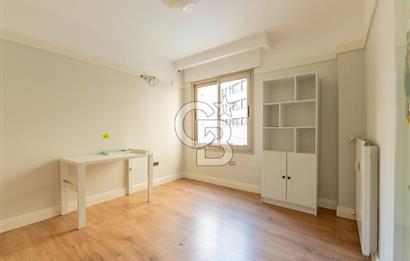 ALSANCAK CUMHURİYET MEYDANI KISA DÖNEM EŞYALI KİRALIK 4+1 DAİRE