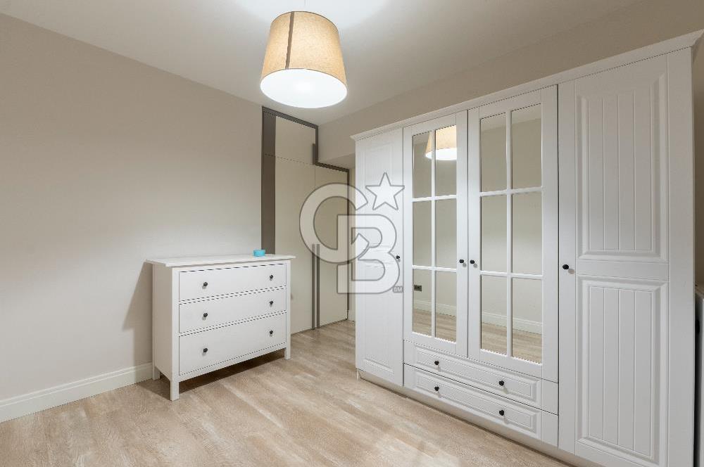 ALSANCAK CUMHURİYET MEYDANI KISA DÖNEM EŞYALI KİRALIK 4+1 DAİRE