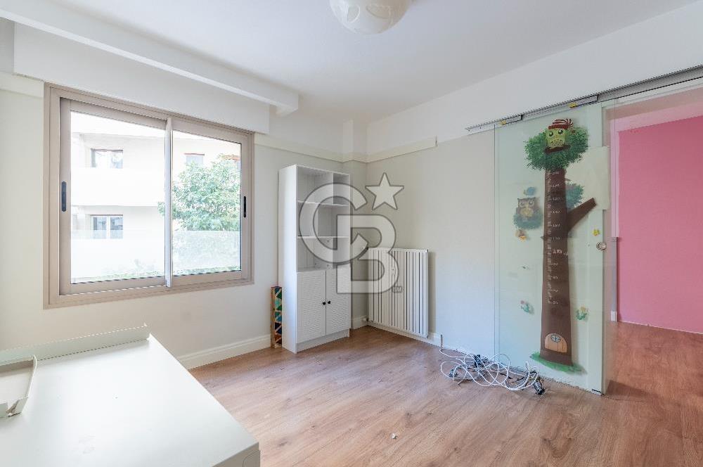 ALSANCAK CUMHURİYET MEYDANI KISA DÖNEM EŞYALI KİRALIK 4+1 DAİRE