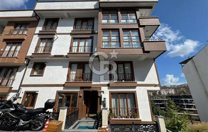 Çekmeköy Merkez Mahallesi’nde Kiralık 2 + 1 Geniş Daire 