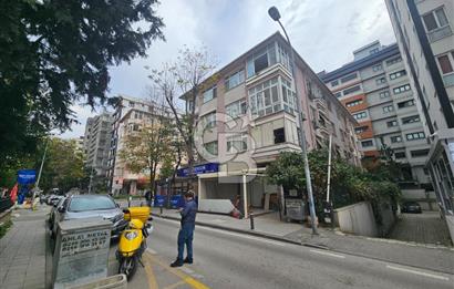 KADIKÖY FENERYOLU' NDA 2+1 OTURUMA HAZIR 90 M2 KİRALIK DAİRE