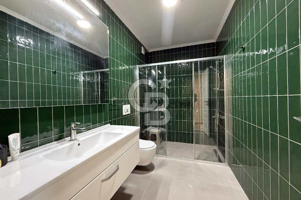 Urla İskele'de Denize 100 m 3+2 Satılık Villa