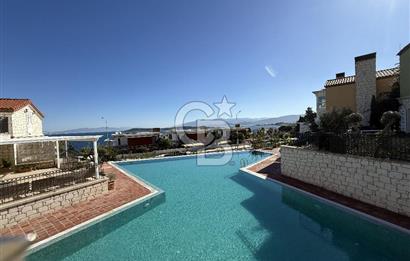 Urla İskele'de Denize 100 m 3+2 Satılık Villa