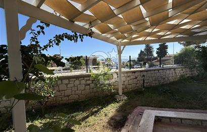 Urla İskele'de Denize 100 m 3+2 Satılık Villa