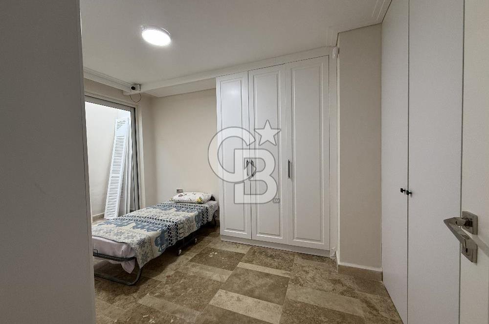 Urla İskele'de Denize 100 m 3+2 Satılık Villa