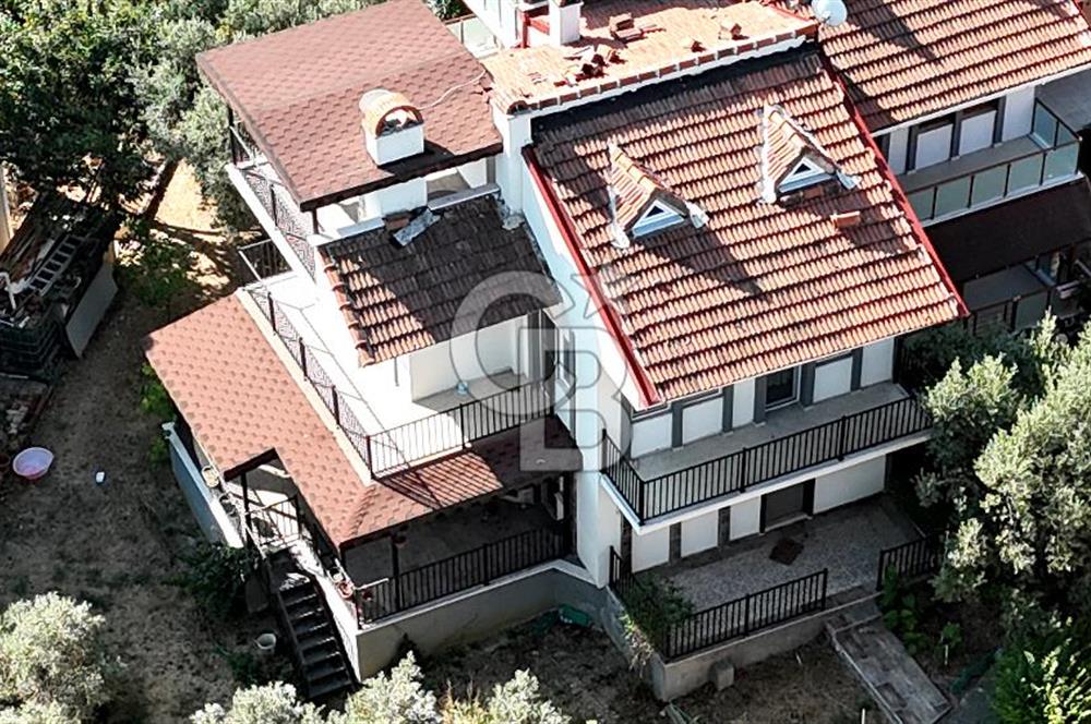 YALOVA ALTINOVA DA 3 KATLI SATILIK MÜSTAKİL EV 