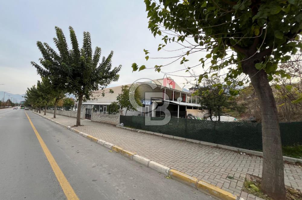 Bereketler Mahallesi'nde Cadde Üzeri Satılık Ticari Spor Tesisi