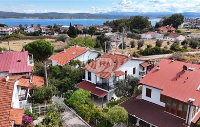 URLA GÜLBAHÇE'DE SİTE İÇİNDE 3+1 SATILIK DUBLEKS VİLLA