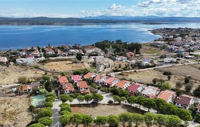 URLA GÜLBAHÇE'DE SİTE İÇİNDE 3+1 SATILIK DUBLEKS VİLLA