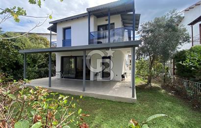 URLA GÜLBAHÇE'DE SİTE İÇİNDE 3+1 SATILIK DUBLEKS VİLLA