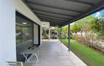 URLA GÜLBAHÇE'DE SİTE İÇİNDE 3+1 SATILIK DUBLEKS VİLLA