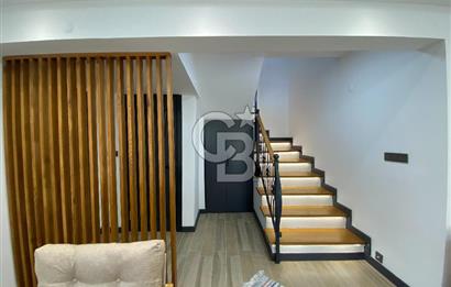 URLA GÜLBAHÇE'DE SİTE İÇİNDE 3+1 SATILIK DUBLEKS VİLLA