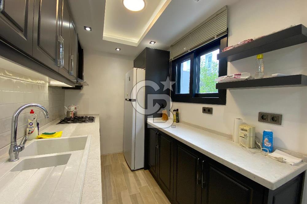 URLA GÜLBAHÇE'DE SİTE İÇİNDE 3+1 SATILIK DUBLEKS VİLLA