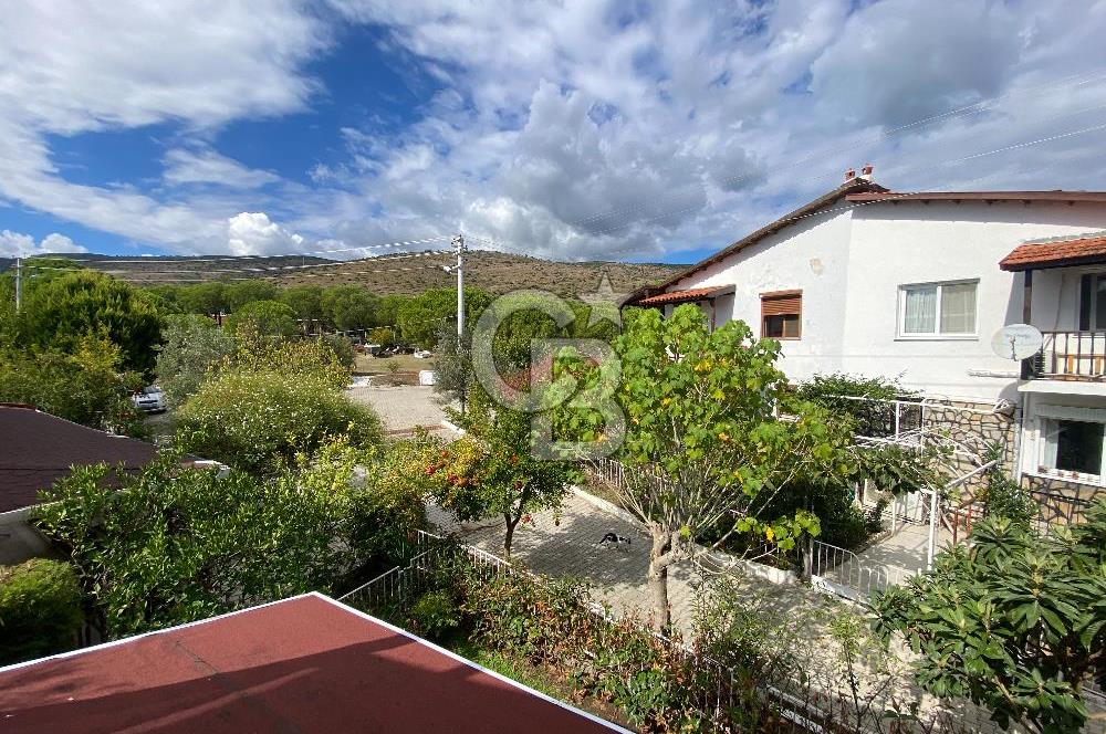 URLA GÜLBAHÇE'DE SİTE İÇİNDE 3+1 SATILIK DUBLEKS VİLLA