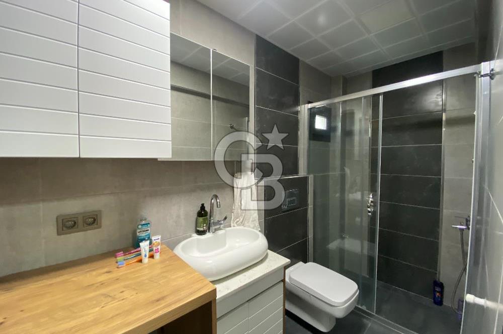 URLA GÜLBAHÇE'DE SİTE İÇİNDE 3+1 SATILIK DUBLEKS VİLLA