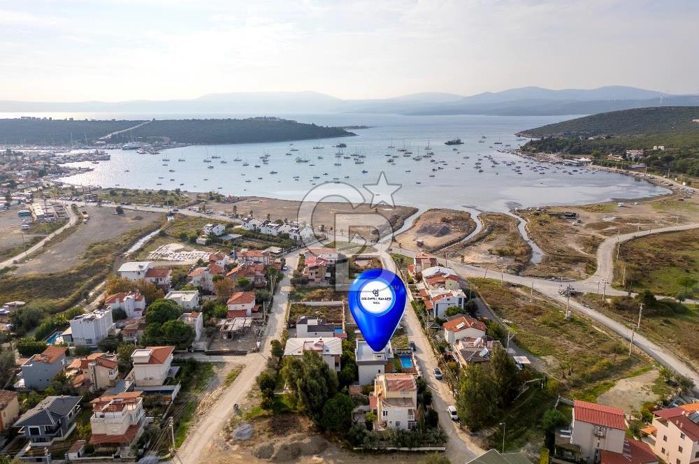 SEFERİHİSAR SIĞACIK SATILIK DENİZ MANZARALI 4+1 VİLLA