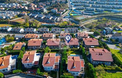 SARIYER USKUMRUKÖY’DE BELKIS KONAKLARI’NDA  3+1  BAHÇELİ ÇATI DUBLEKSİ