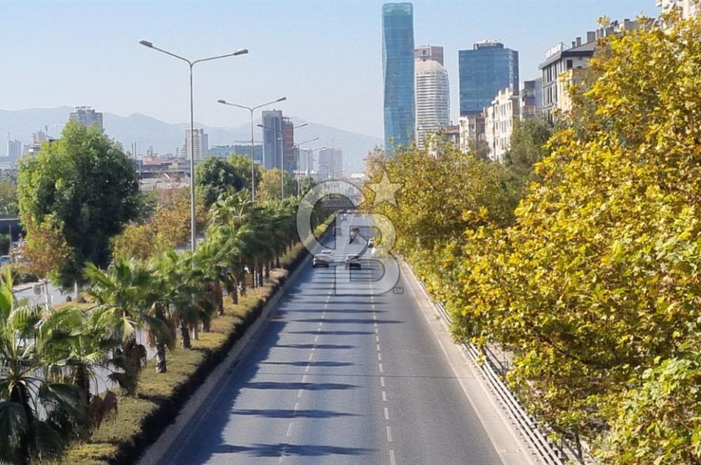 İzmir Bölge Metro, Yaşar ve Ege Ün. Karşısında Satılık 2+1 Daire