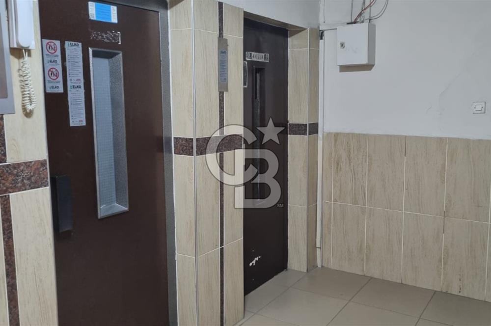 İzmir Bölge Metro, Yaşar ve Ege Ün. Karşısında Satılık 2+1 Daire