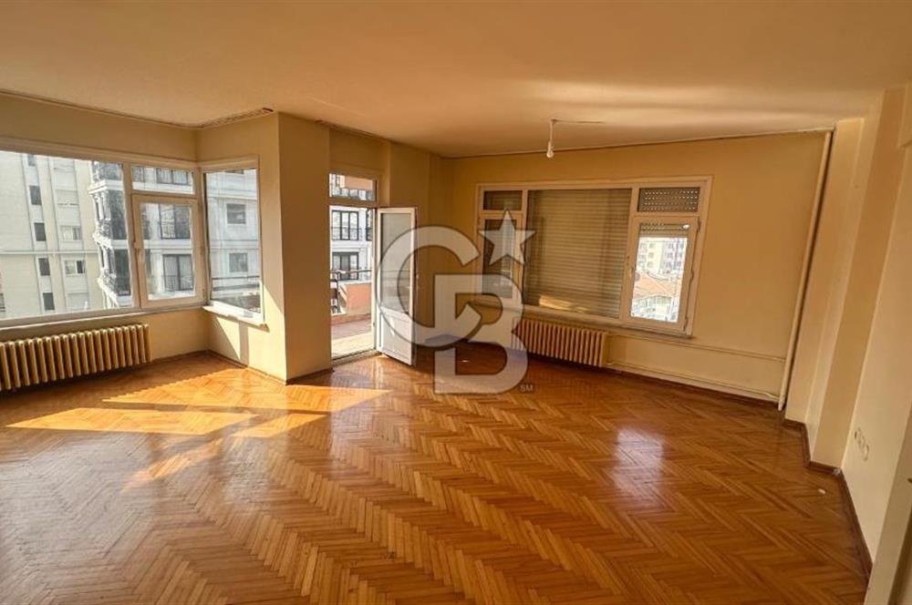 FENERYOLU GEDİKLİ SOKAK 3+1 120 M2 NET BALKONLU DAİRE