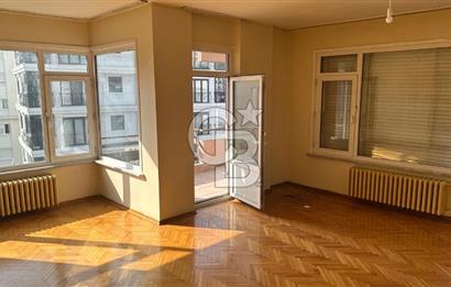 FENERYOLU GEDİKLİ SOKAK 3+1 120 M2 NET BALKONLU DAİRE