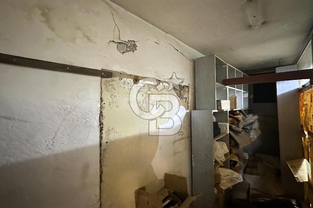 KEMANKEŞ'DE KARAKÖY PASAJ'INDA 4.KAT İŞ HANI KATI 100M2