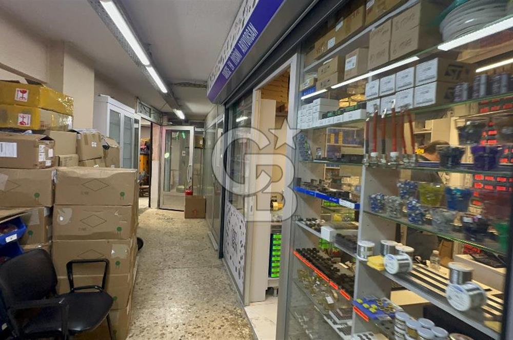 KEMANKEŞ'DE KARAKÖY PASAJ'INDA 4.KAT İŞ HANI KATI 100M2
