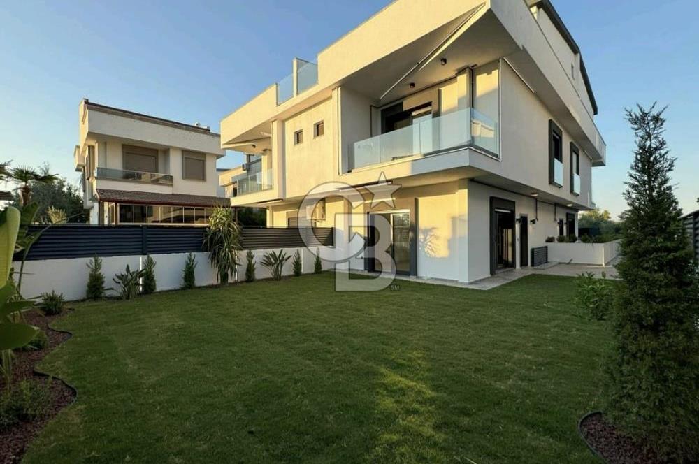 MENDERES COLDWELL BANKER POYRAZ'DAN GENİŞ BAHÇELİ MODERN VİLLA..