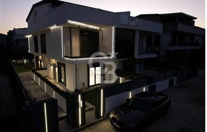 MENDERES COLDWELL BANKER POYRAZ'DAN GENİŞ BAHÇELİ MODERN VİLLA..
