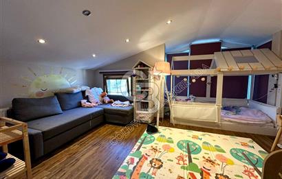 SARIYER USKUMRUKÖY’DE BELKIS KONAKLARI’NDA  3+1  BAHÇELİ ÇATI DUBLEKSİ