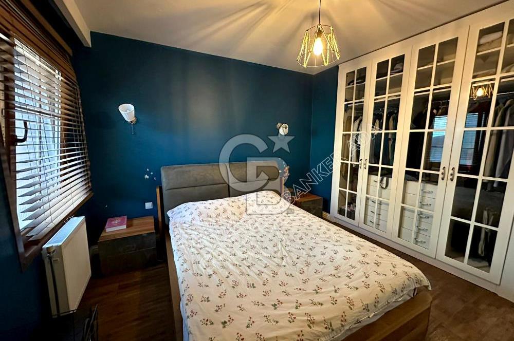 SARIYER USKUMRUKÖY’DE BELKIS KONAKLARI’NDA  3+1  BAHÇELİ ÇATI DUBLEKSİ