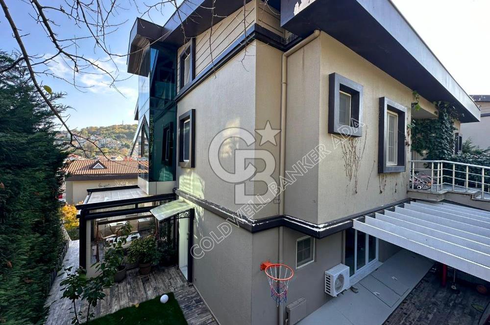 SARIYER USKUMRUKÖY’DE BELKIS KONAKLARI’NDA  3+1  BAHÇELİ ÇATI DUBLEKSİ