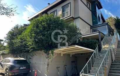 SARIYER USKUMRUKÖY’DE BELKIS KONAKLARI’NDA  3+1  BAHÇELİ ÇATI DUBLEKSİ