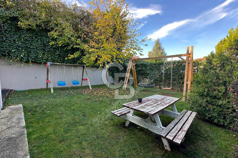 SARIYER USKUMRUKÖY’DE BELKIS KONAKLARI’NDA  3+1  BAHÇELİ ÇATI DUBLEKSİ