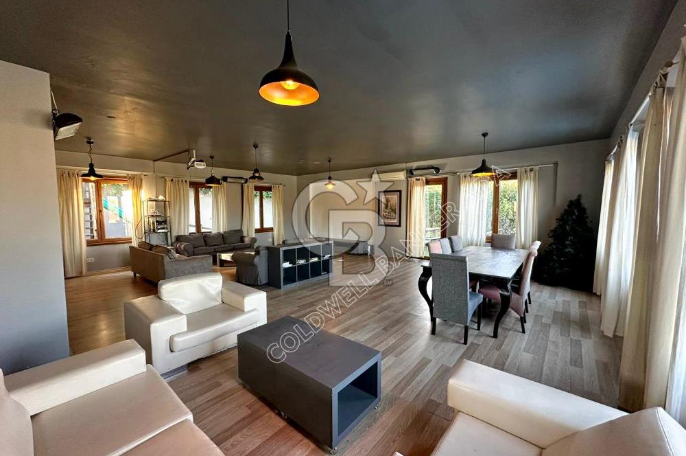 SARIYER USKUMRUKÖY’DE BELKIS KONAKLARI’NDA  3+1  BAHÇELİ ÇATI DUBLEKSİ