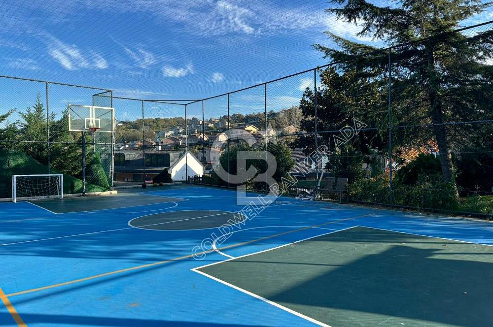 SARIYER USKUMRUKÖY’DE BELKIS KONAKLARI’NDA  3+1  BAHÇELİ ÇATI DUBLEKSİ