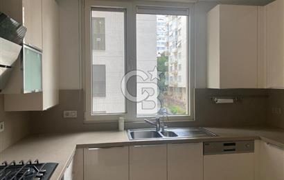 Erenköy Divan Sokağında Caddeye 5. Bina Kiralık Daire