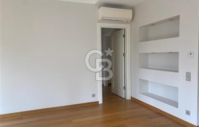 Erenköy Divan Sokağında Caddeye 5. Bina Kiralık Daire