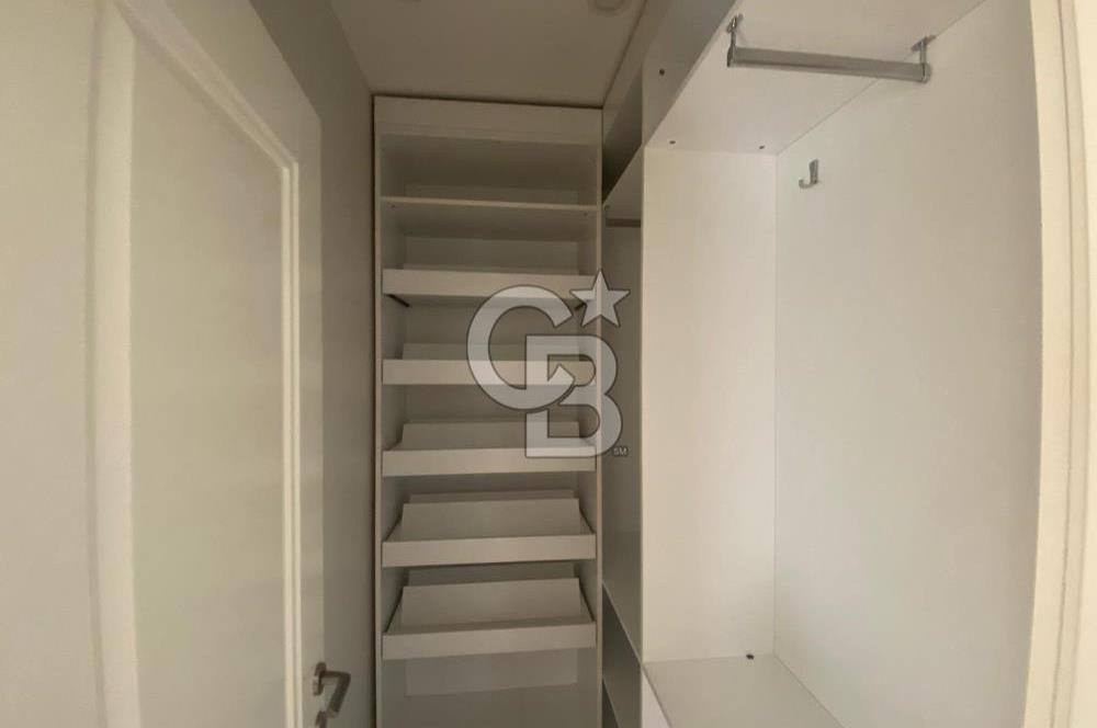 Erenköy Divan Sokağında Caddeye 5. Bina Kiralık Daire