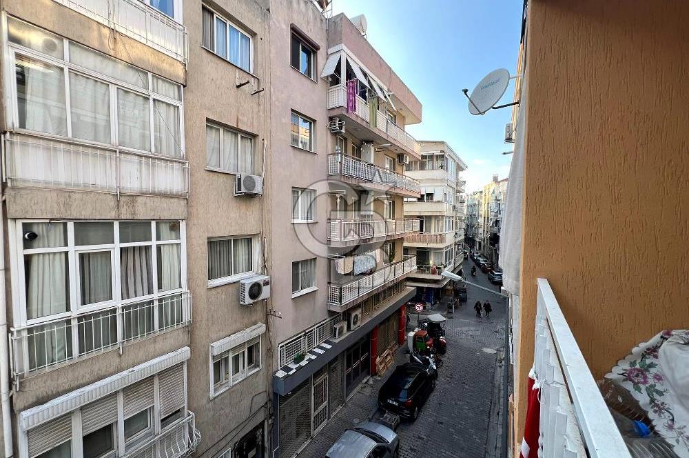 Karşıyaka Tuna Mahallesinde Satılık 3+1 Daire 